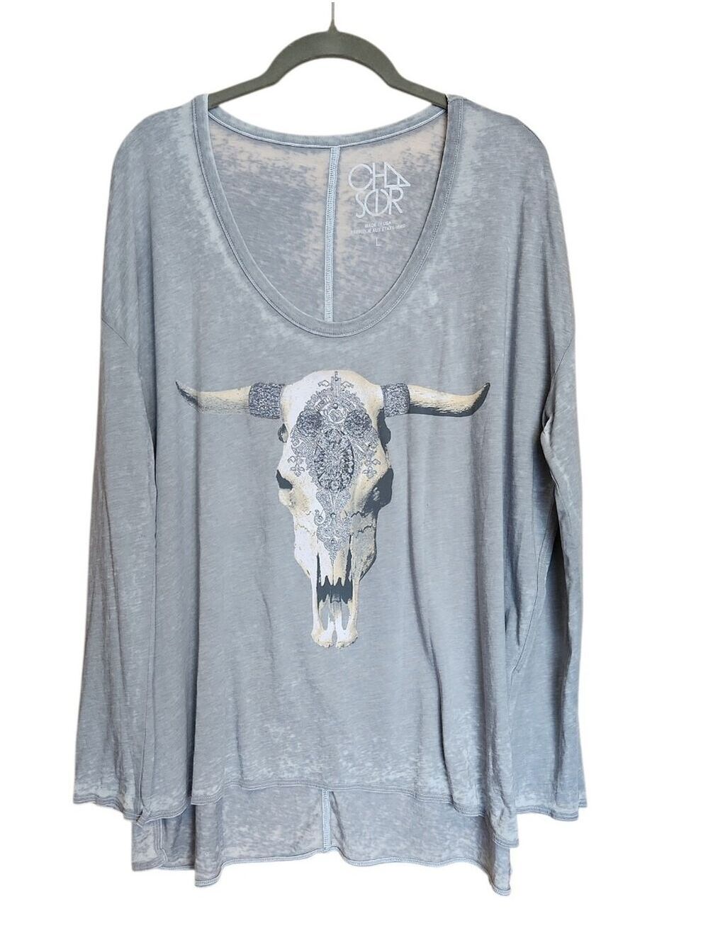 CHASER BURNOUT COW SKULL GRAPHIC TEE GRAY OVERSIZED TOP LARGE METALLIC ACCENT